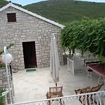 Σπίτι διακοπών Seaside Family Friendly House With A Swimming Pool Cove Pribinja - Hvar - 15324