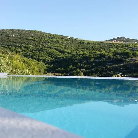 Seaside Family Friendly House With A Swimming Pool Cove Pribinja - Hvar - 15324 *